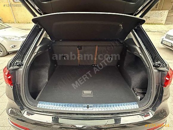 HATASIZ 2025 AUDİ Q3 35 TFSI ADVANCED (E.BAGAJ-CAM TAVAN)