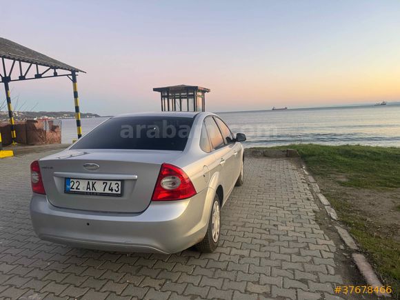 Sahibinden Ford Focus 1.6 Ti-VCT Trend 2009 Model  108.000 km Gri (Gümüş)