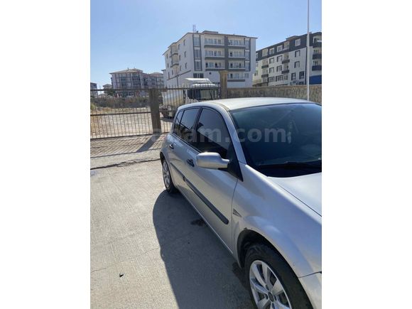 Sahibinden Renault Megane 1.4 Authentique 2009 Model 