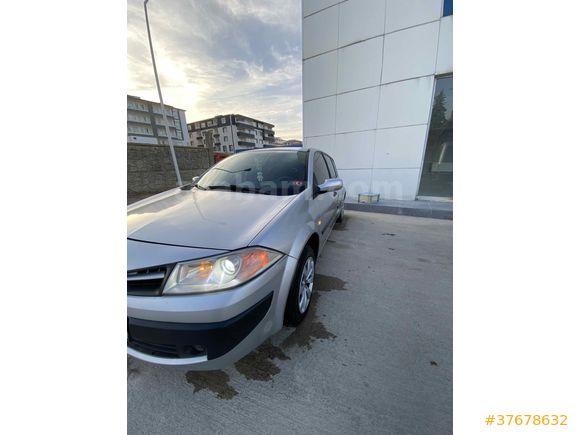 Sahibinden Renault Megane 1.4 Authentique 2009 Model 