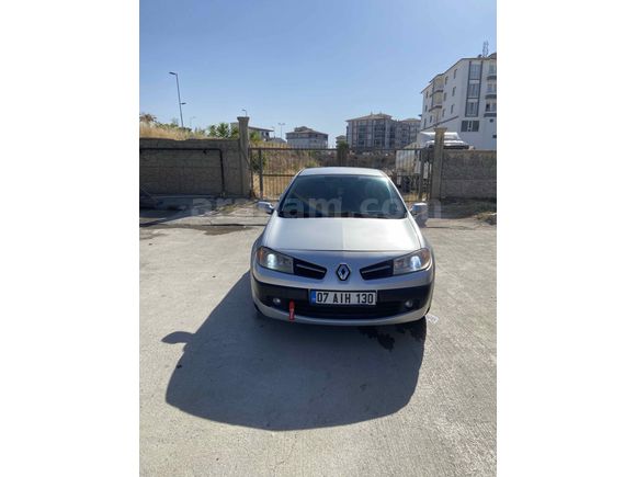 Sahibinden Renault Megane 1.4 Authentique 2009 Model 