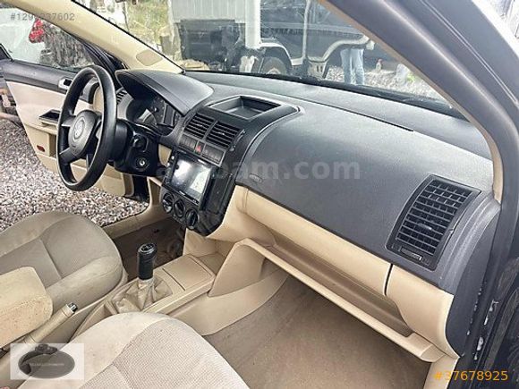 TELLİOĞLU_2004 POLO_HATASIZ_ _165 BİN KM_İÇİ BEJ