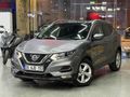 İLK SAHİBİNDE/CAMTAVANLI/MAKYAJLIKASA 126.000KM/ BENZİN/OTOMATİK