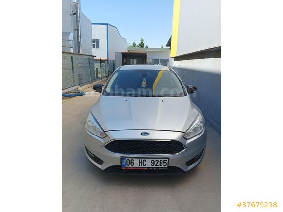 Sahibinden Ford Focus 1.6 Ti-VCT Style 2015 Model