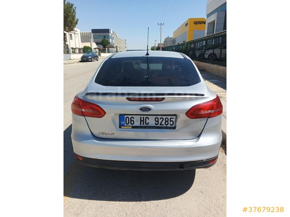 Sahibinden Ford Focus 1.6 Ti-VCT Style 2015 Model
