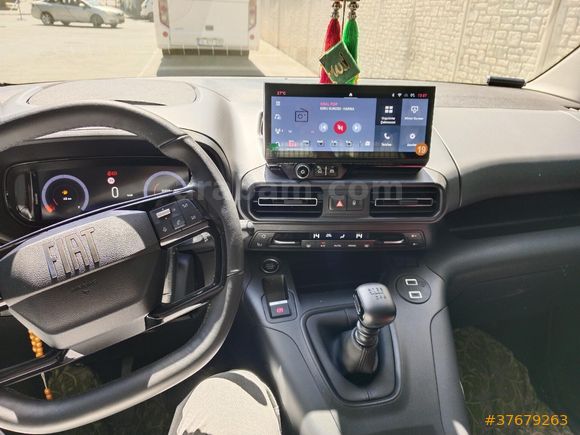 Sahibinden Fiat Doblo Combi 1.5 BlueHDi Premio 2024 Model  6.800 km Yeşil