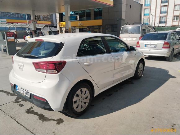 Sahibinden Kia Rio 1.4 CVVT Cool 2022 Model