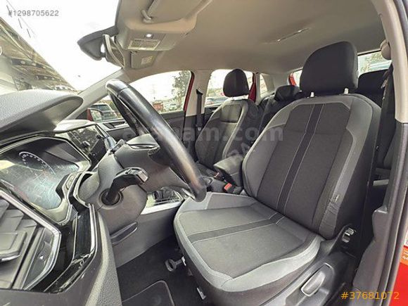 2018 VW POLO BOYASIZ 1.6 TDİ OTOMATİK HİGHLİNE KIRMIZI