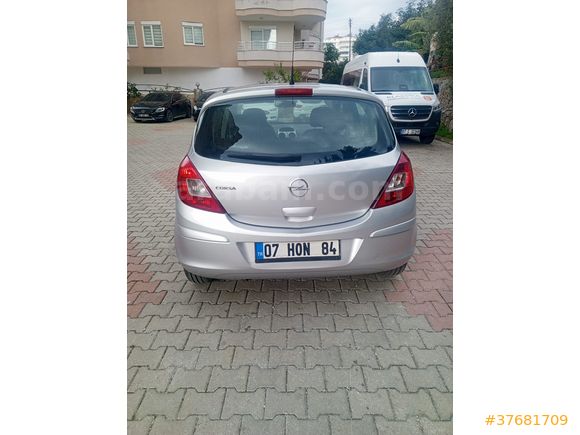 Sahibinden Opel Corsa 1.2 Twinport Essentia 2014 Model 