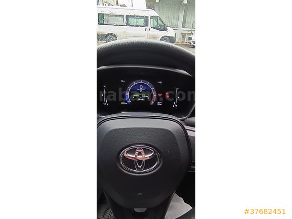 Sahibinden Toyota Corolla 1.5 Vision Plus 2024 Model