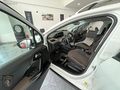 CARZADE'DEN 2015 2008 1.6 eHDİ ACTİVE OTOMATİK 179,000KM 1BOYALI