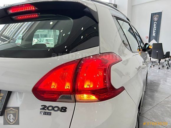 CARZADE'DEN 2015 2008 1.6 eHDİ ACTİVE OTOMATİK 179,000KM 1BOYALI