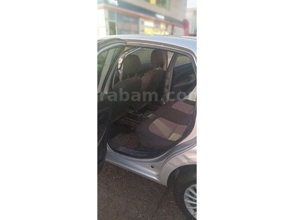 Memurdan satlik  Fiat Linea 1.4 Fire Active 2010 Model  220.000 km Gri