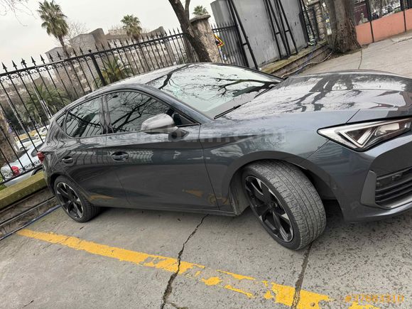 Sahibinden Cupra Leon 1.5 eTSI 2023 Model 