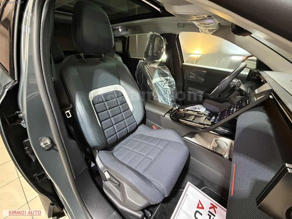KIRMIZI AUTO'DN 2025 CİTROEN C5 AİRCROSS 1.2 HYBRİD PLUS 6001 KM