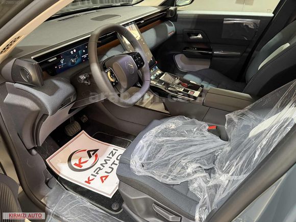 KIRMIZI AUTO'DN 2025 CİTROEN C5 AİRCROSS 1.2 HYBRİD PLUS 6001 KM