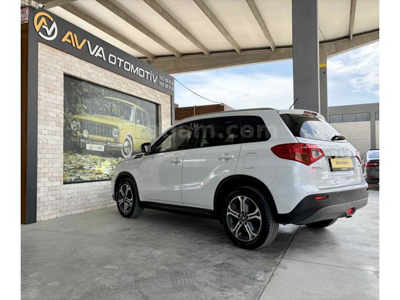 AVVA OTOMOTİV'den.2017 MD.SUZUKİ VİTARA 1.6 GLX.CAM TAVAN.BAKIM