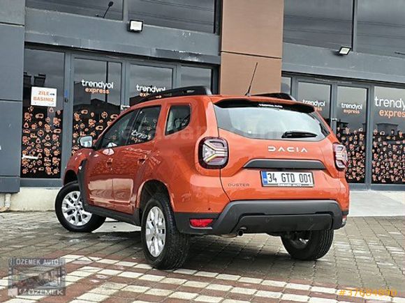 ÖZEMEK AUTO-2023-DAHA 35BİNDE-BOYA HATA YOK-EXPRESSION-MULTIMEDI