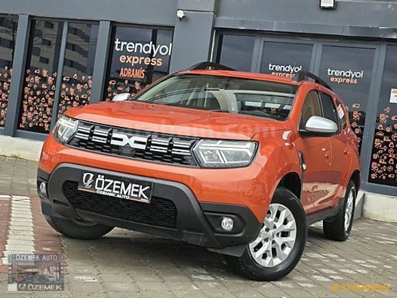 ÖZEMEK AUTO-2023-DAHA 35BİNDE-BOYA HATA YOK-EXPRESSION-MULTIMEDI