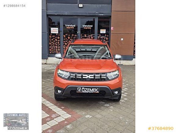 ÖZEMEK AUTO-2023-DAHA 35BİNDE-BOYA HATA YOK-EXPRESSION-MULTIMEDI
