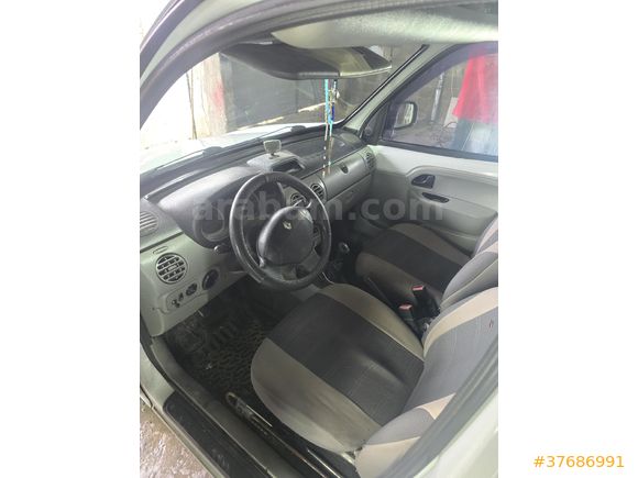 düşük km de  renault kango