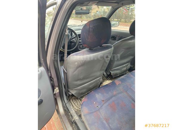 Sahibinden Renault Clio 1.4 RNA 2000 Model 