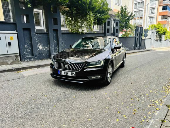 Skoda SuperB 1.4 TSI 150hp Prestige donanımlı Style 2015 Model 