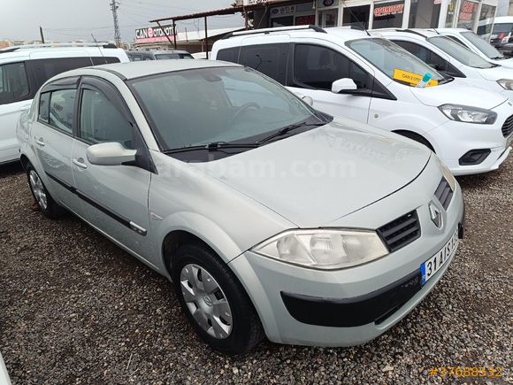CAN 2 OTOMOTİVDEN 2004 MODEL MEGANE 1.6 16 VAYF KLİMA CAM GİBİ