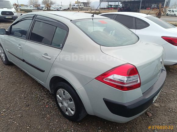 CAN 2 OTOMOTİVDEN 2004 MODEL MEGANE 1.6 16 VAYF KLİMA CAM GİBİ