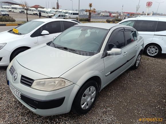 CAN 2 OTOMOTİVDEN 2004 MODEL MEGANE 1.6 16 VAYF KLİMA CAM GİBİ