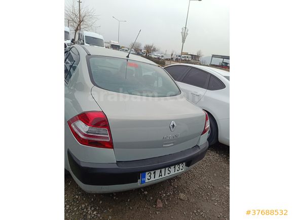 CAN 2 OTOMOTİVDEN 2004 MODEL MEGANE 1.6 16 VAYF KLİMA CAM GİBİ