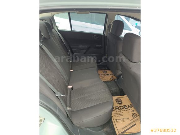 CAN 2 OTOMOTİVDEN 2004 MODEL MEGANE 1.6 16 VAYF KLİMA CAM GİBİ