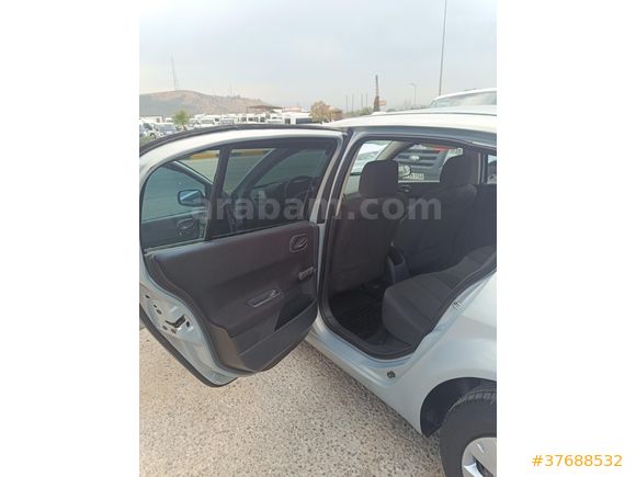 CAN 2 OTOMOTİVDEN 2004 MODEL MEGANE 1.6 16 VAYF KLİMA CAM GİBİ