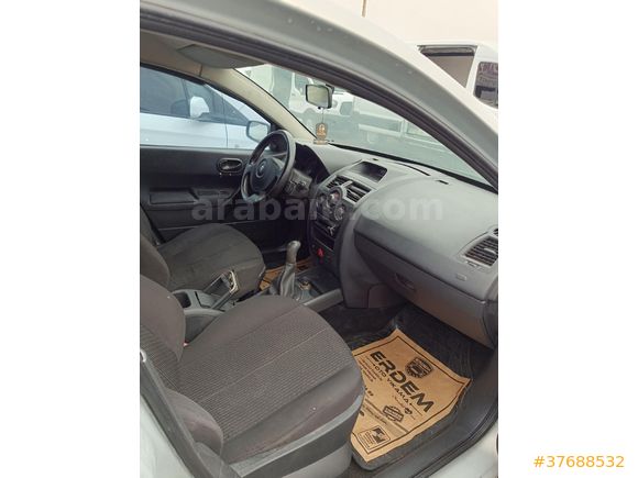 CAN 2 OTOMOTİVDEN 2004 MODEL MEGANE 1.6 16 VAYF KLİMA CAM GİBİ