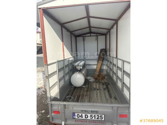 Sıfır ayarında kapalı üstü açılır yük eşya karavanı  