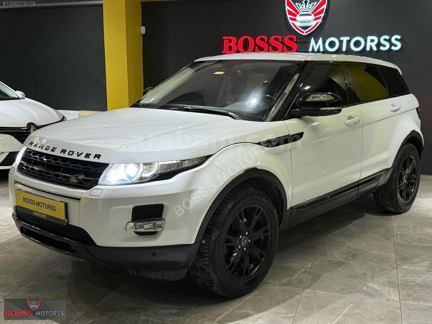 Galeriden Land Rover Range Evoque 2.0 Si4 Pure 2012 Model İstanbul 135.000 km Beyaz 5