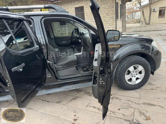 BATUMLU OTOMOTİV'DEN 2013 4x2 SE NAVARA