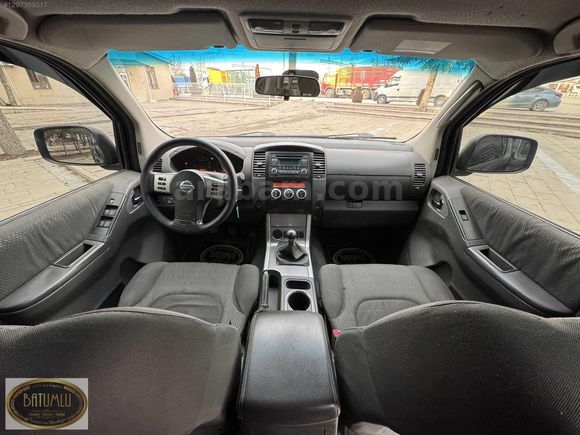 BATUMLU OTOMOTİV'DEN 2013 4x2 SE NAVARA