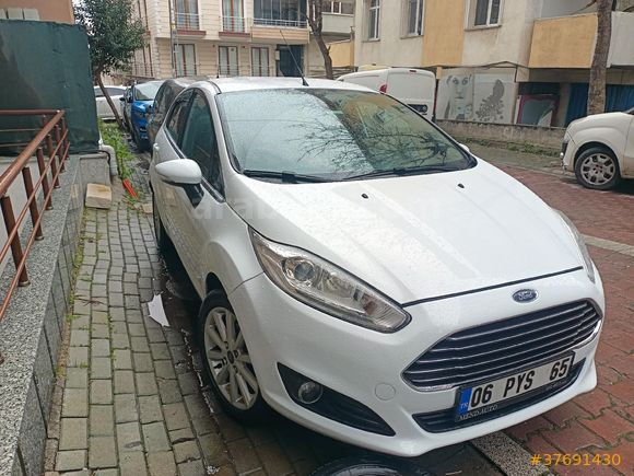 1parça degişen TEMİZ BAKIMLI ARAÇ
