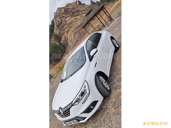 Sahibinden Renault Megane 1.5 dCi Joy 2020 Model Batman 186.600 km Beyaz