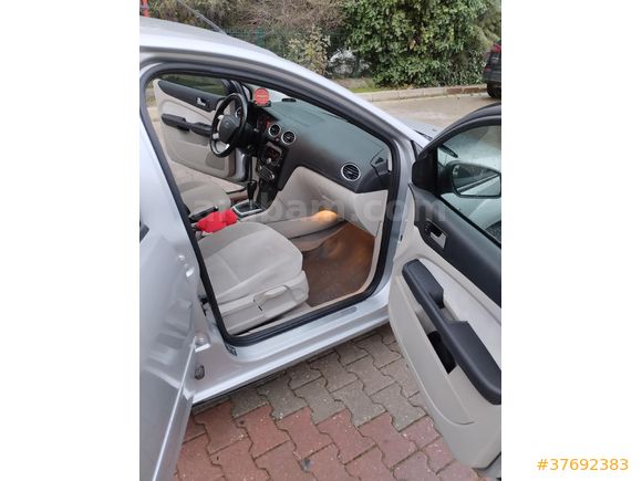 Sahibinden Ford Focus 1.6 Ghia 2008 Model