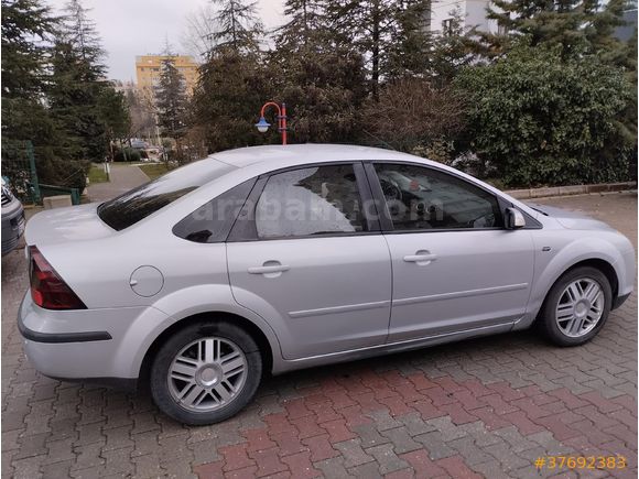 Sahibinden Ford Focus 1.6 Ghia 2008 Model
