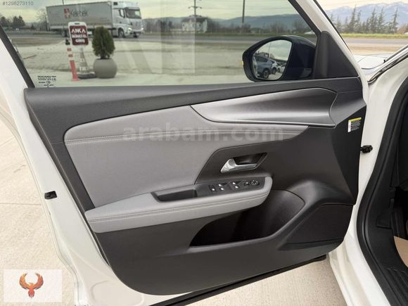 2023 OPEL MOKKA 1.2T ELEGANCE ÇİFT RENK 56'BİN KMDE HATASIZ