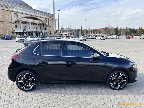 Sahibinden Opel Corsa 1.2 Turbo Ultimate 2023 Model  50.800 km Siyah