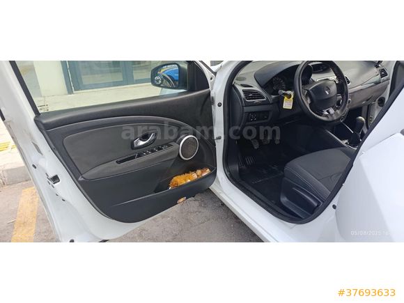 Sahibinden Renault Fluence 1.6 Extreme 2011 Model  295.000 km Beyaz