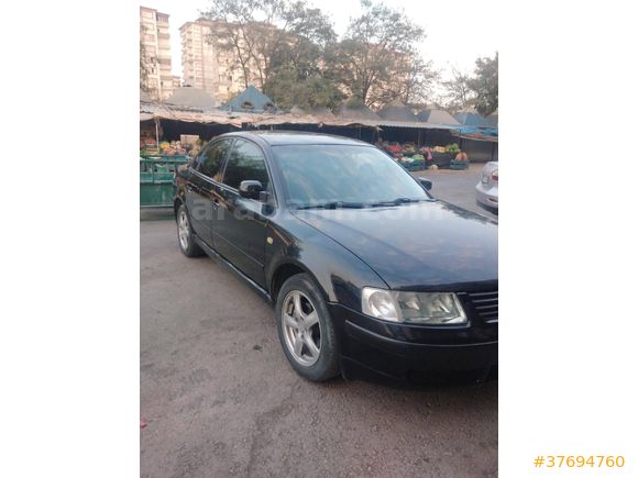 Sahibinden Volkswagen Passat 1.8 2000 Model