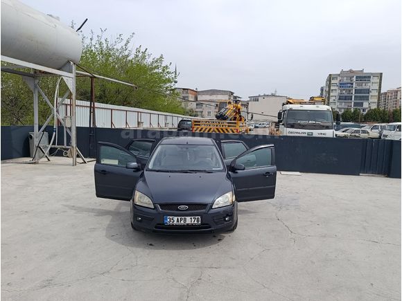 Sahibinden Ford Focus 1.6 TDCi Ghia 2006 Model
