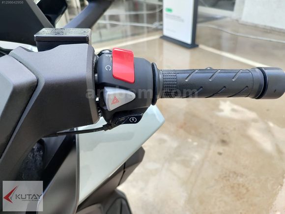 Kutay Bodrum'dan 2024 Honda Forza 250 NSSA TFT Ekran
