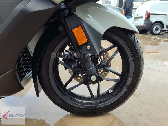 Kutay Bodrum'dan 2024 Honda Forza 250 NSSA TFT Ekran