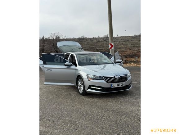 Sahibinden Skoda SuperB 1.6 TDI Elite 2020 Model  123 km Gri (Gümüş)